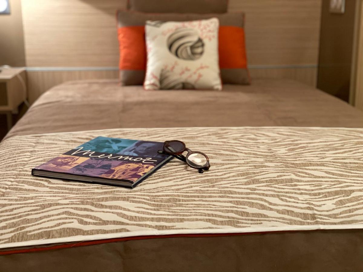 Zenao Montreuil- Croix De Chavaux Apartment Монтрей Екстериор снимка