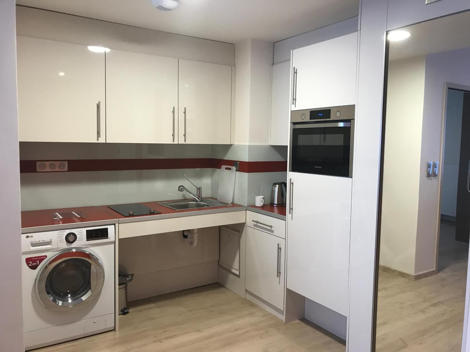 Zenao Montreuil- Croix De Chavaux Apartment Монтрей Екстериор снимка
